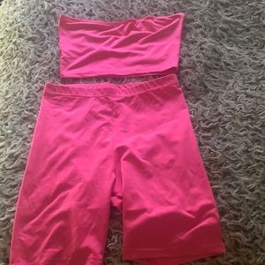 No tag shirt  (hot pink set )